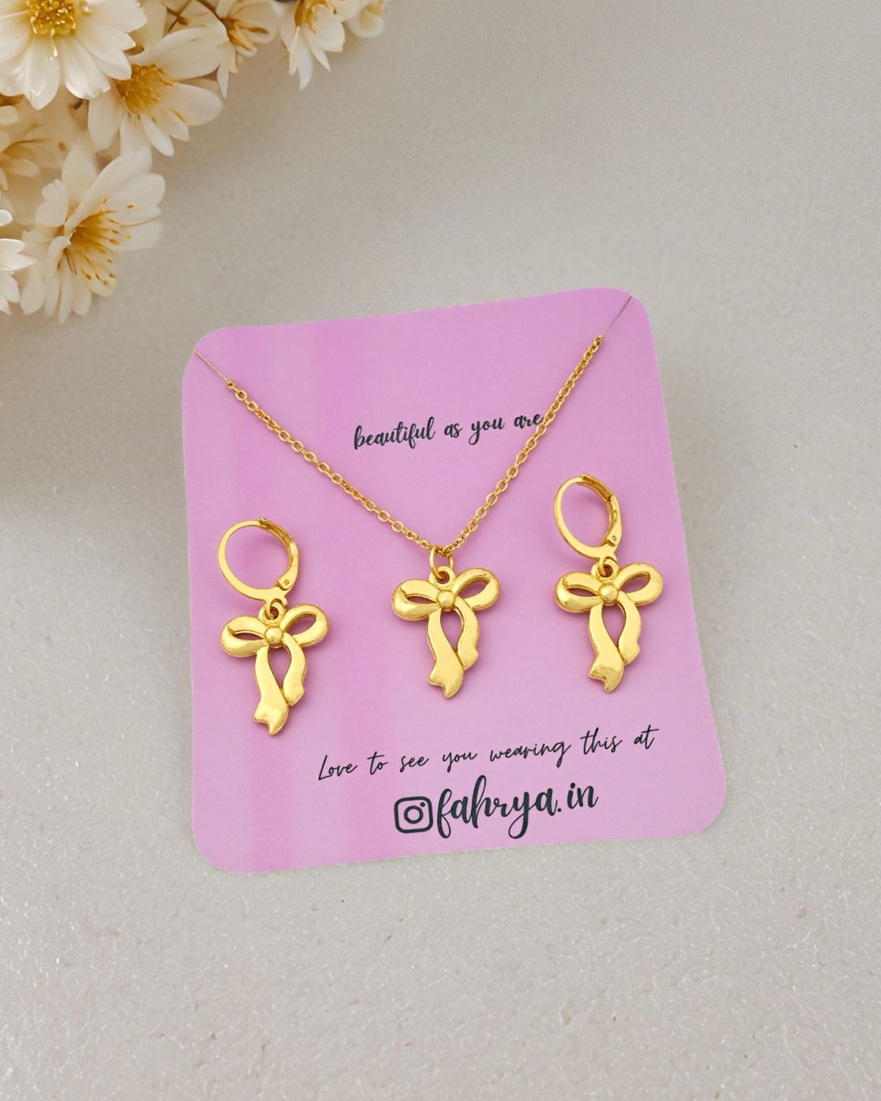 Bow Charm Set