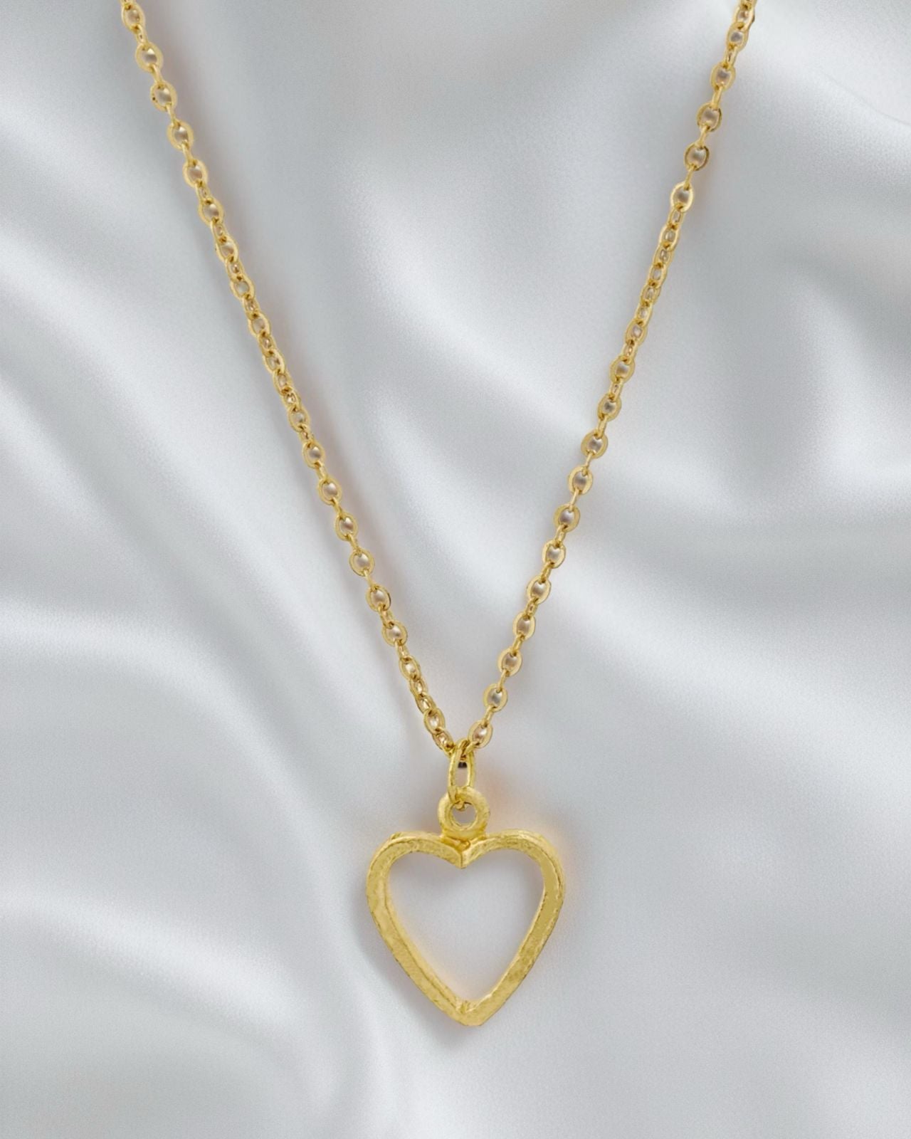 Heart Pendant Chain Necklace
