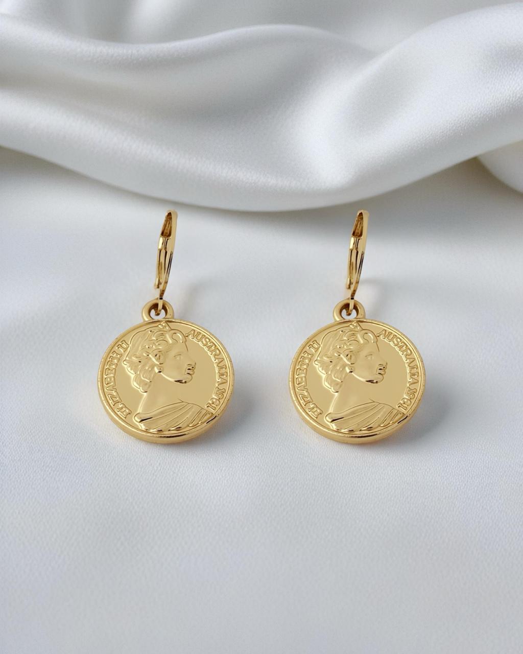 Queen Earrings