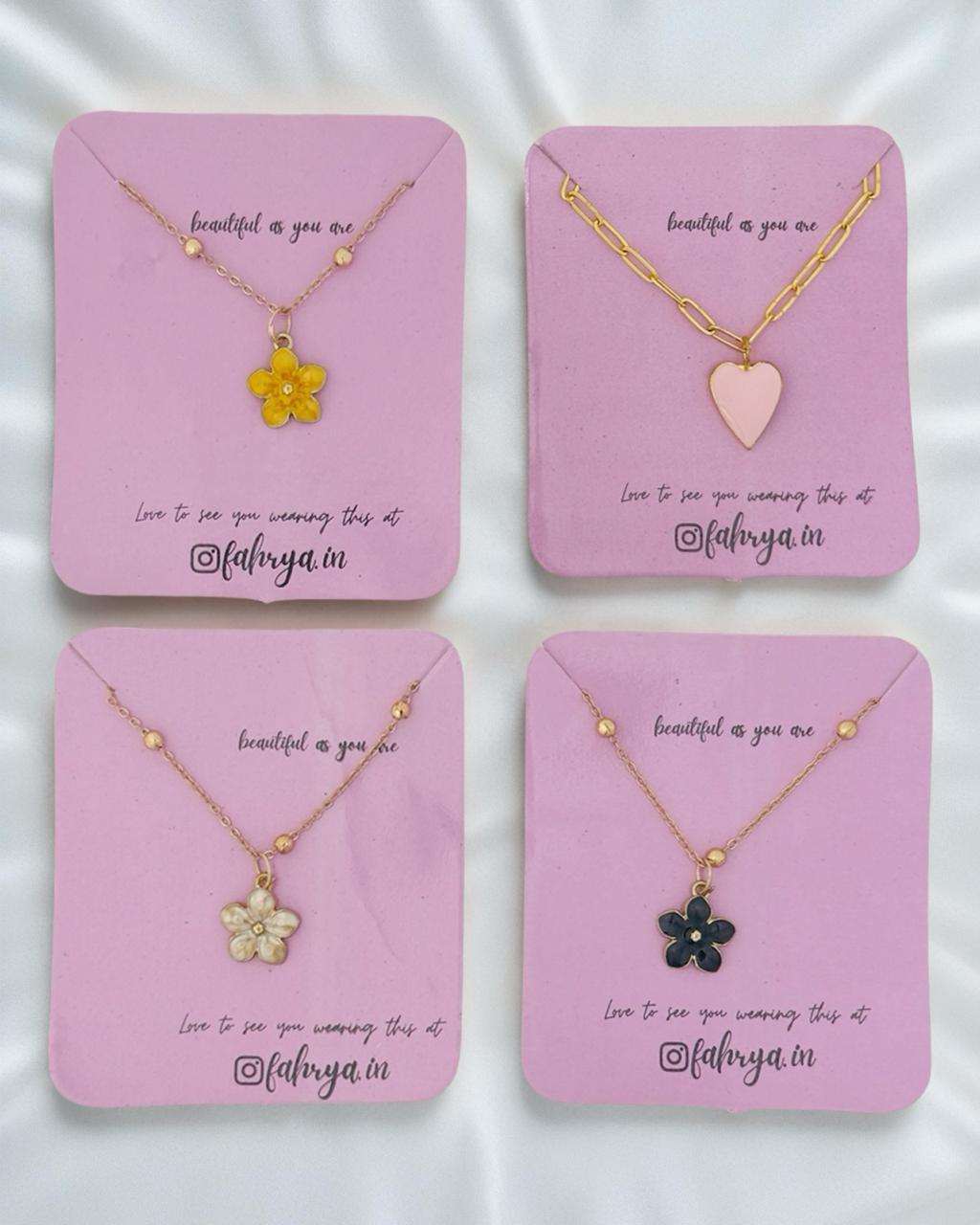 16 Necklaces Hamper