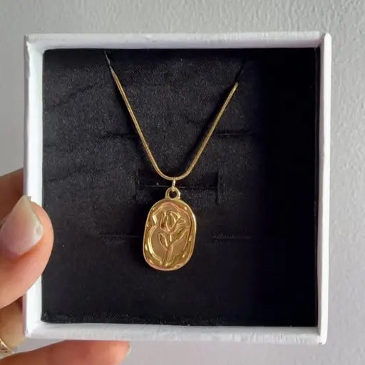 Gold Rose Pendant Necklace