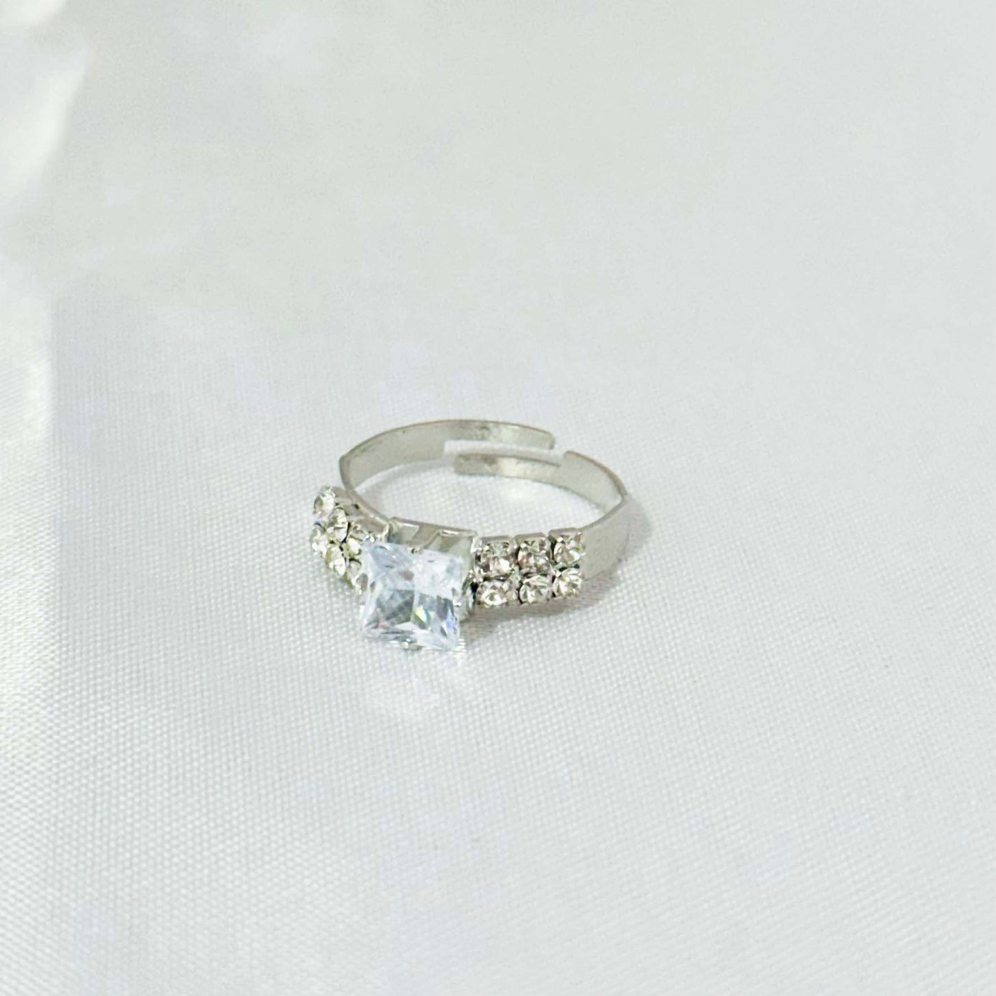 Stone Adjustable Ring