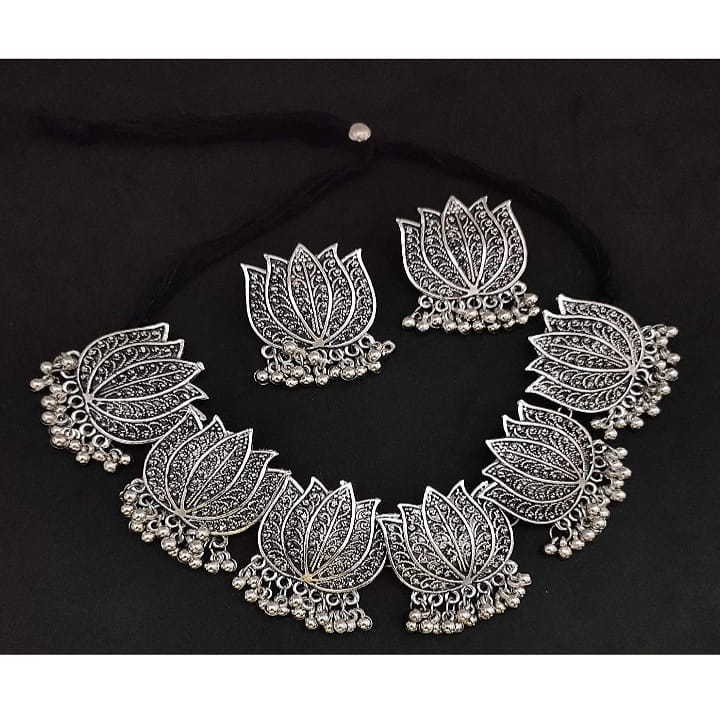 Lotus oxidised online choker