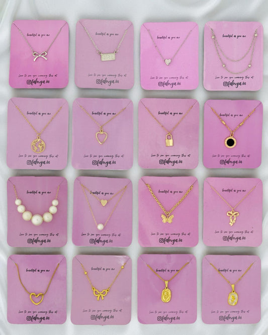 16 Necklaces Hamper