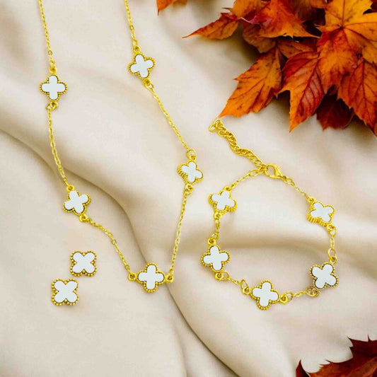 White Flower Jewelry Set