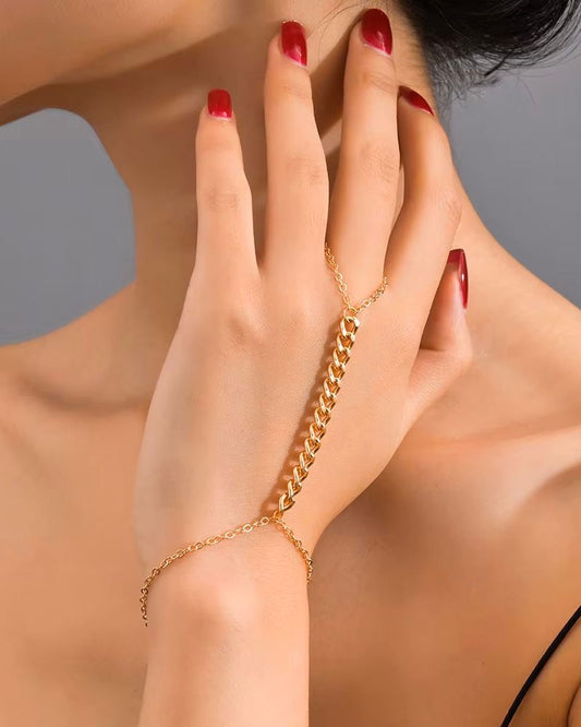 Bold Chain Handlet Ring Cum Bracelet