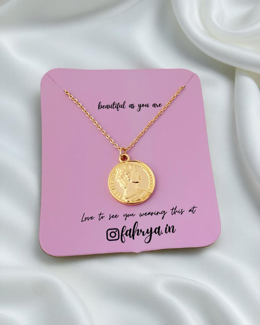 Queen Necklace