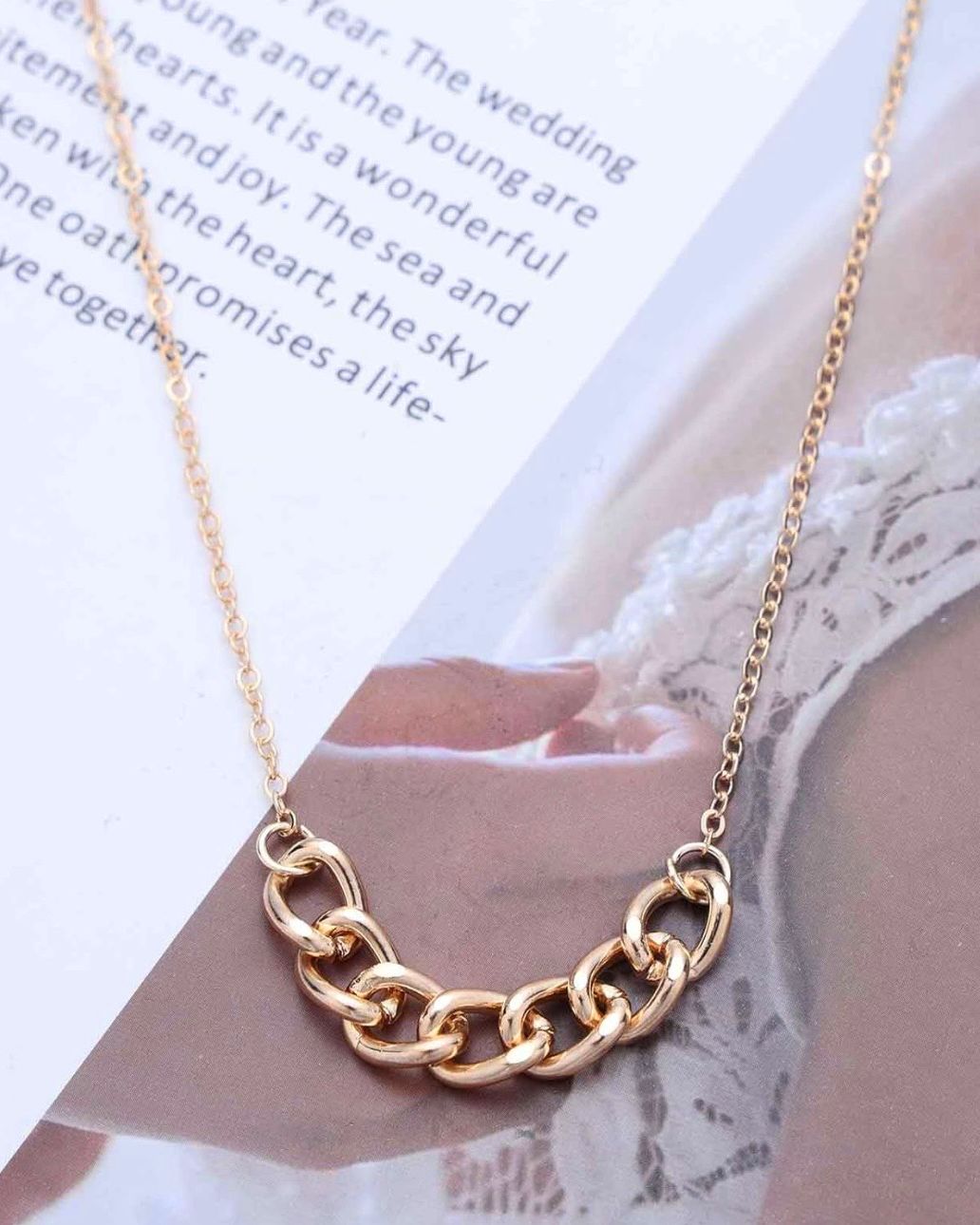 It-Girl Chain Necklace