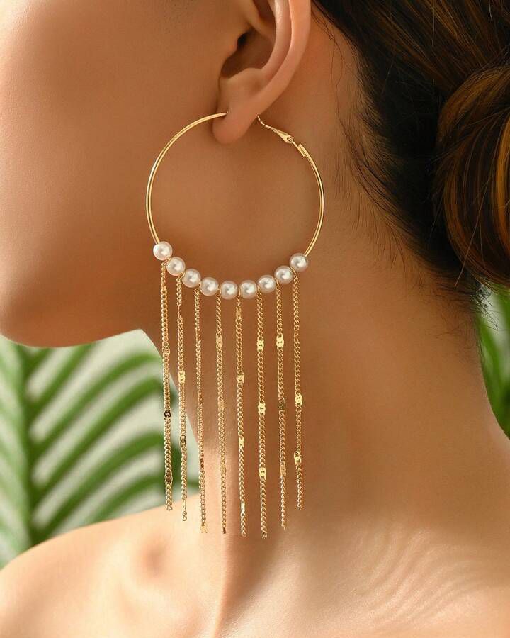 Round Hoop Earrings With Tassel Decoration