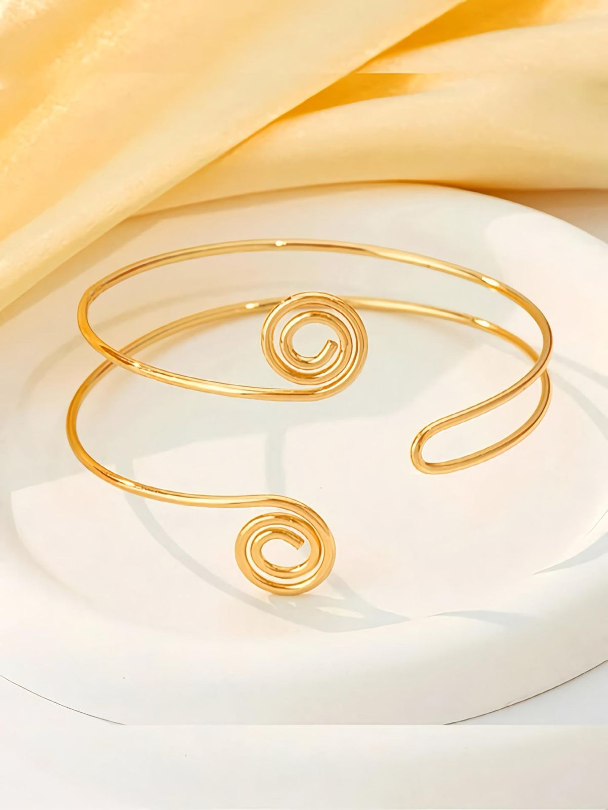 Hallow Arm Cuff Band