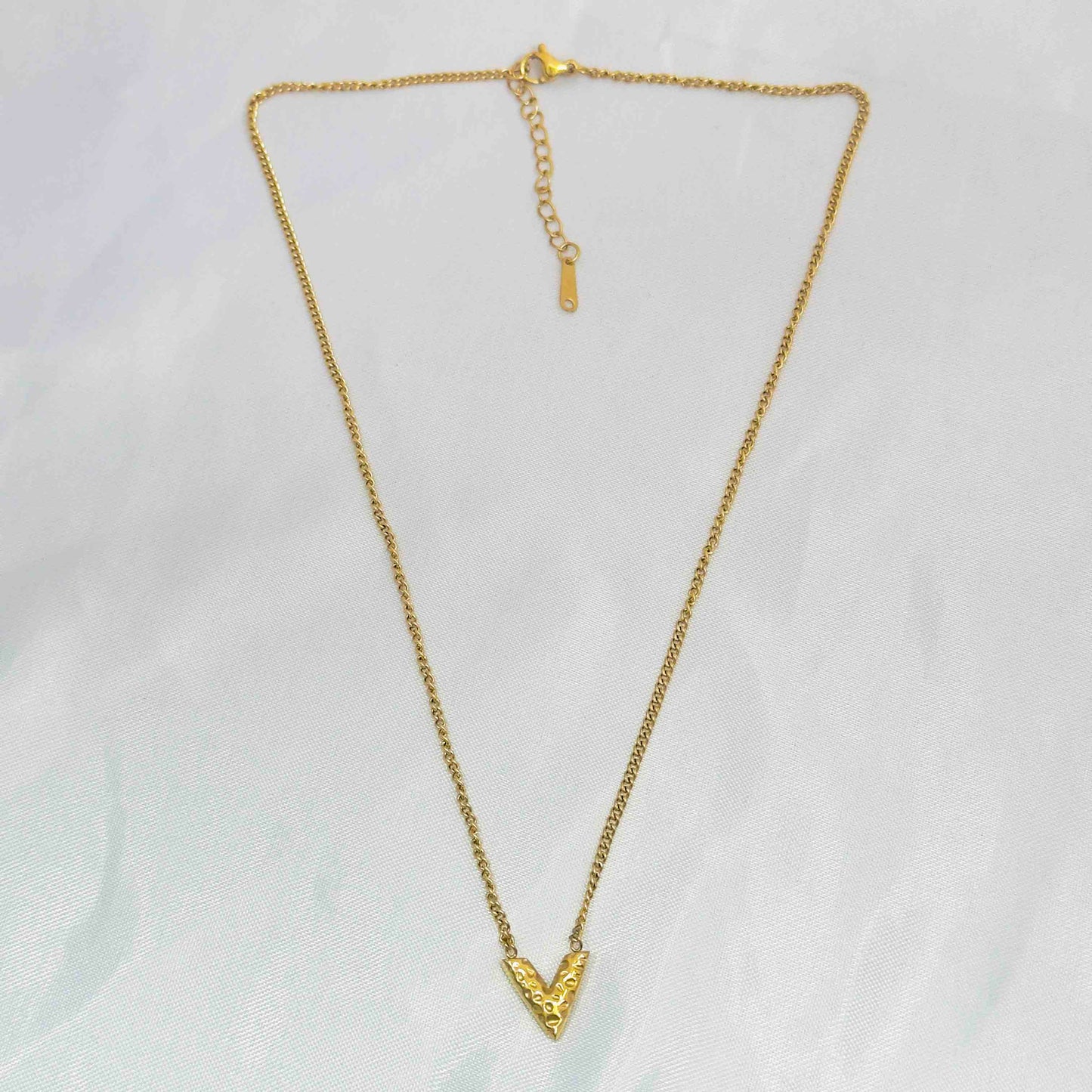 V Chain Pendant Necklace