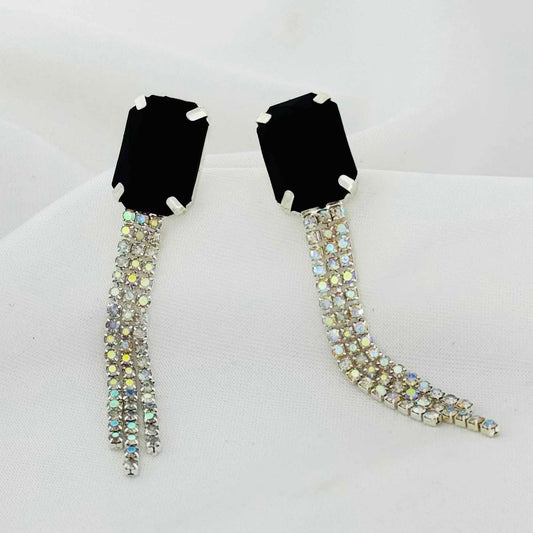 Aurora Adornments Drop Earrings (Black)
