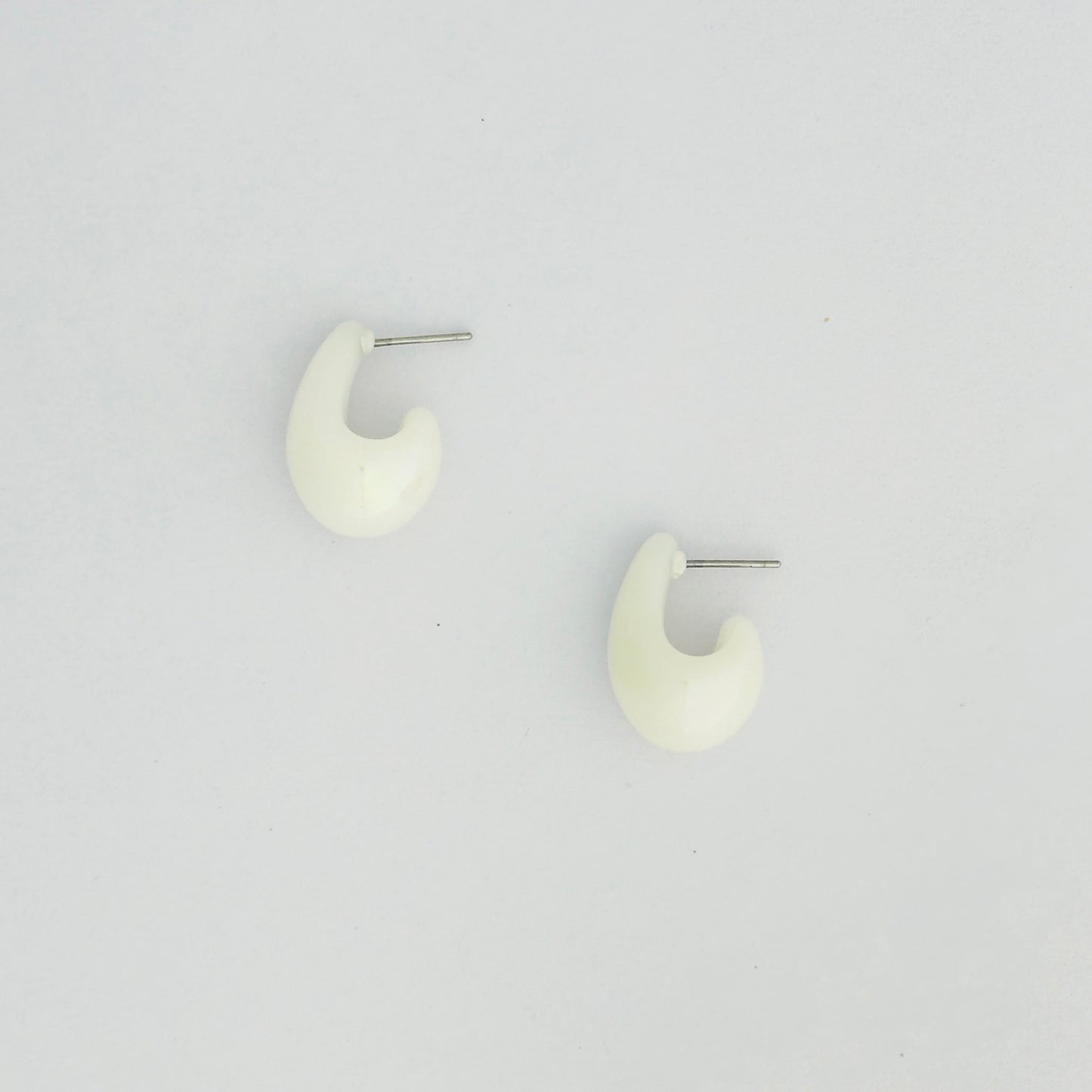 Milky White Tops Earrings