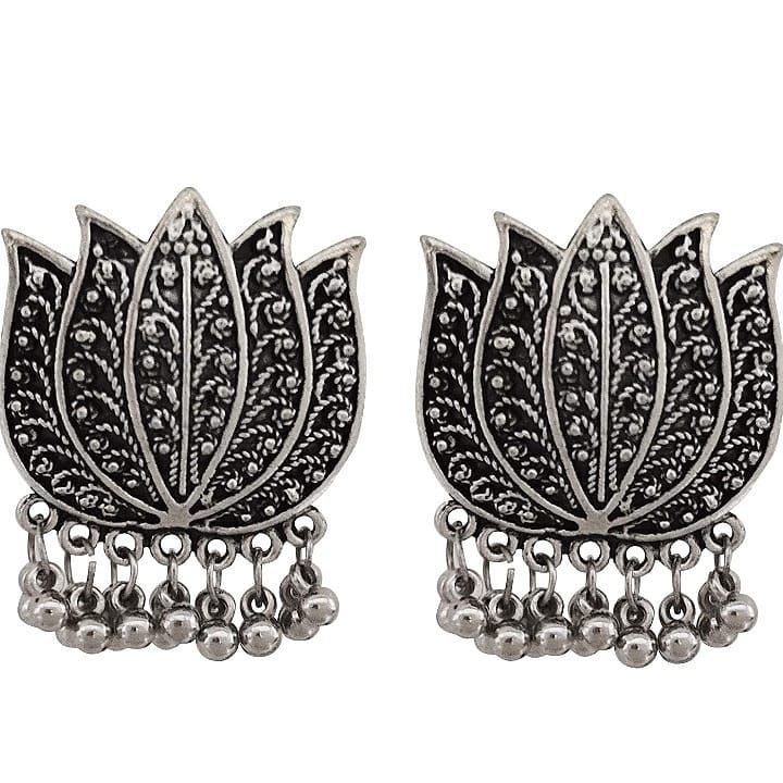 Vembley Combo Of 12 Pair Silver and Gold Studded Pearl Stud Earrings For  Women and Girls at Rs 100/set | Earrings in New Delhi | ID: 25189730091